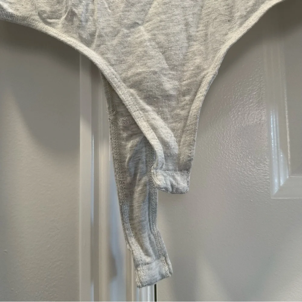 Civoue Light Gray Women's Long Sleeve Bodysuit - Picture 2 of 6